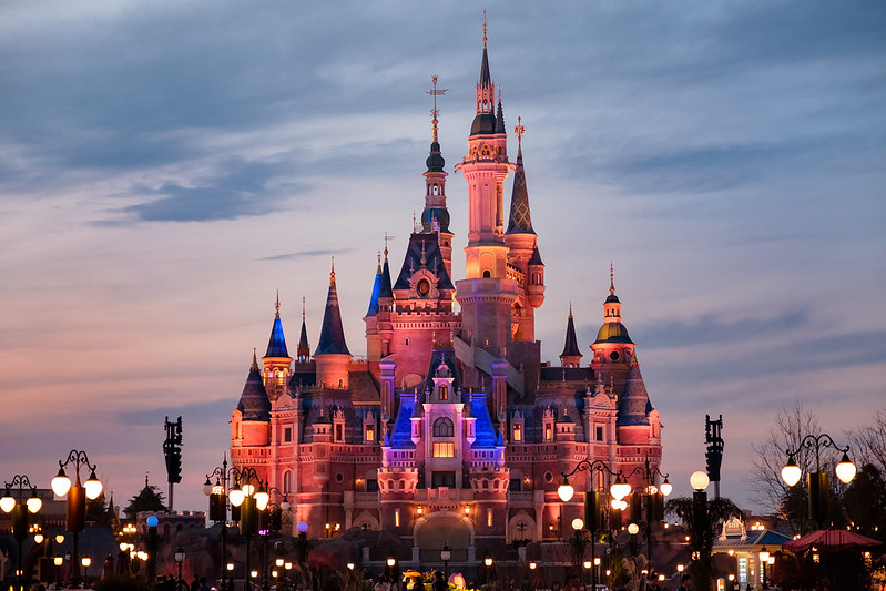 SHANGHAI DISNEY LAND ความสนุกที่จะทำให้หัวใจของคุณเต้นแรง