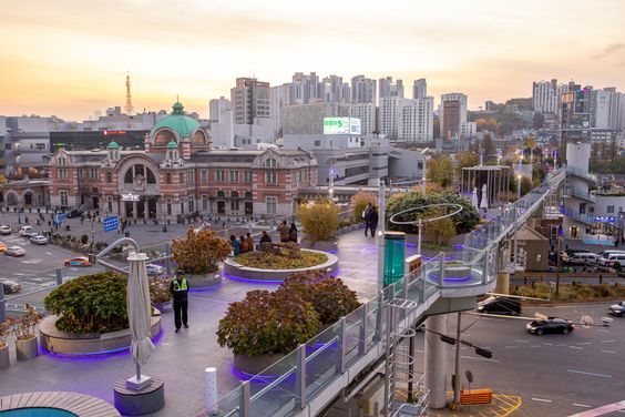 Seoullo 7017 สวนลอยฟ้า สถานที่ท่องเที่ยวแห่งใหม่ ใจกลางกรุงโซล