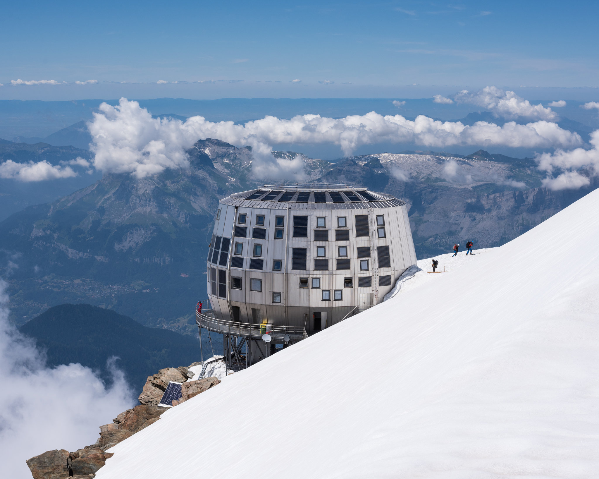 Overcrowded and More Dangerous, Mont Blanc Faces a Crisis - The ...